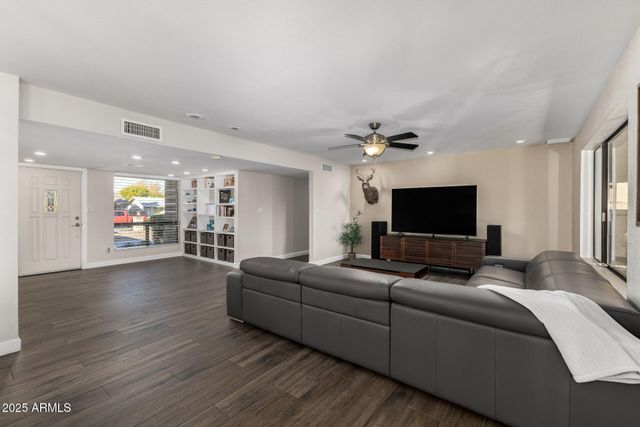 11449 N BANCROFT Drive, Phoenix, AZ 85028