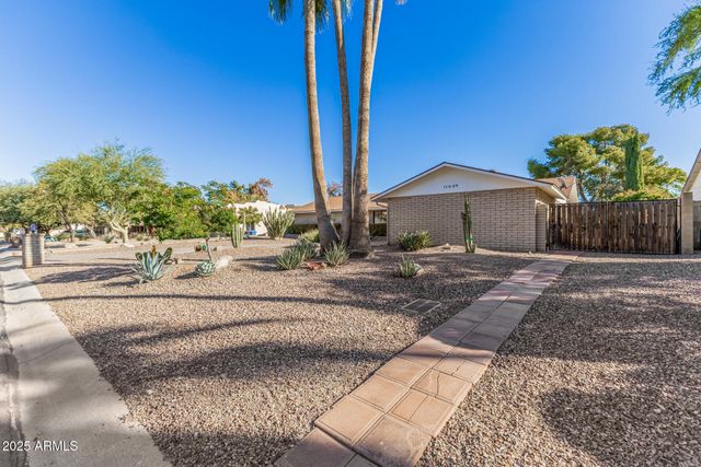 11449 N BANCROFT Drive, Phoenix, AZ 85028
