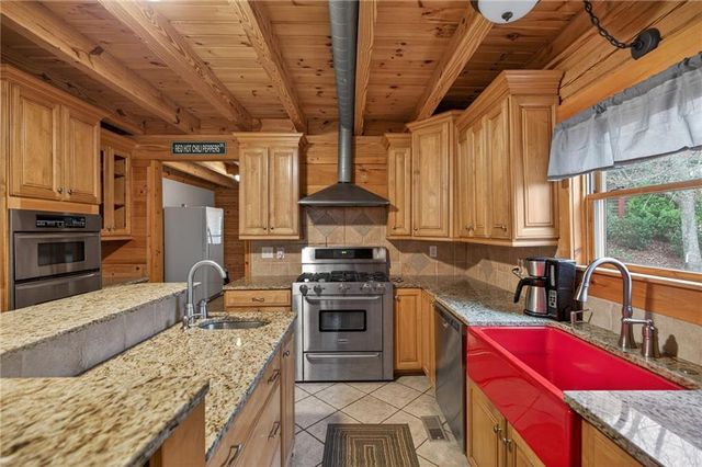 7346 Banks Mill Road, Douglasville, GA 30135