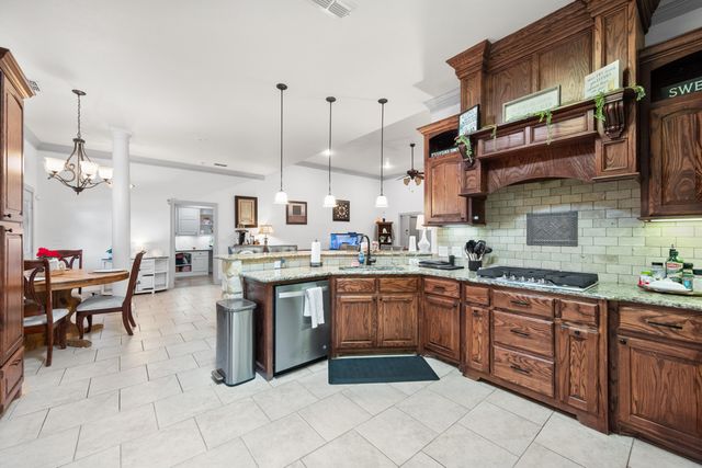 6304 78th Street, Lubbock, TX 79424