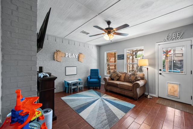 6304 78th Street, Lubbock, TX 79424