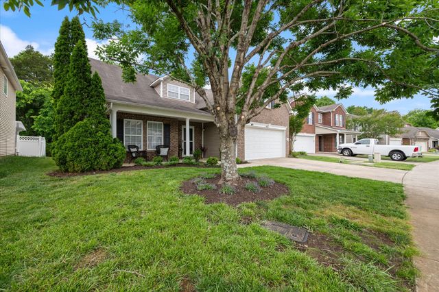 543 Creek Oak Dr, Murfreesboro, TN 37128