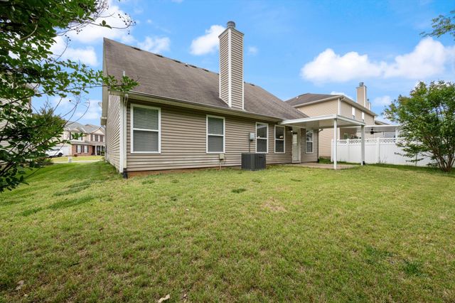 543 Creek Oak Dr, Murfreesboro, TN 37128