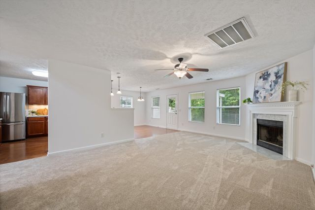 543 Creek Oak Dr, Murfreesboro, TN 37128