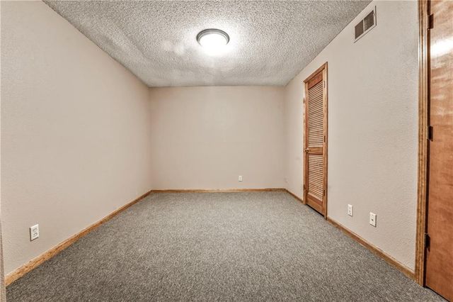 13815 S Acuff Street, Olathe, KS 66062