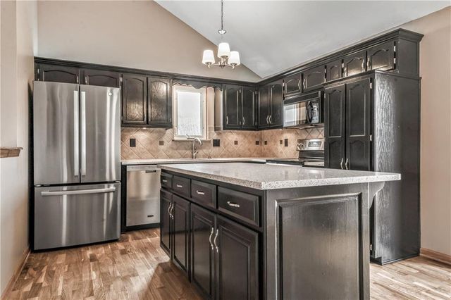 13815 S Acuff Street, Olathe, KS 66062