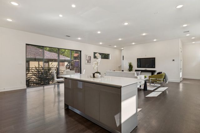 3336 Anchor Court, Dallas, TX 75219