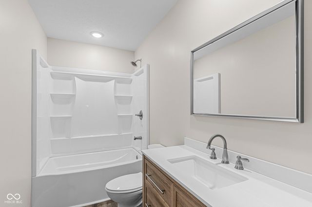 161 S Fifth Street, Austin, IN 47102