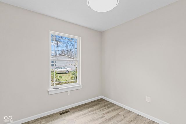 161 S Fifth Street, Austin, IN 47102