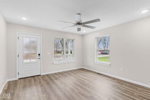 161 S Fifth Street, Austin, IN 47102