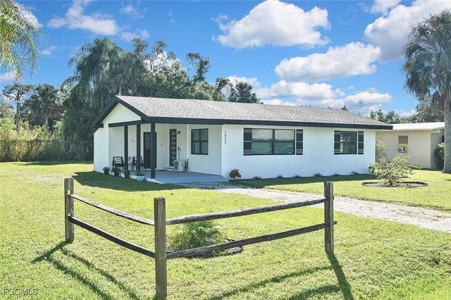 1922 Flamingo DR, North Fort Myers, FL 33917