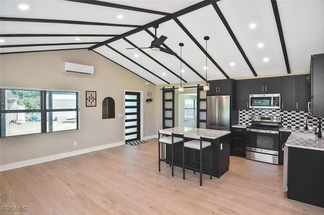 1922 Flamingo DR, North Fort Myers, FL 33917
