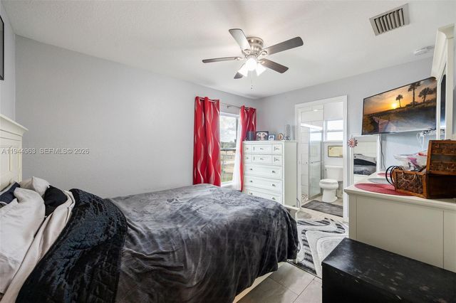 1053 SW Lock Ln, Moore Haven, FL 33471