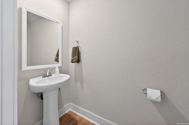 8851 Oakland Rd Unit 61, San Antonio, TX 78240