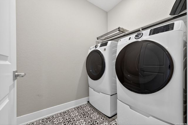 8851 Oakland Rd Unit 61, San Antonio, TX 78240