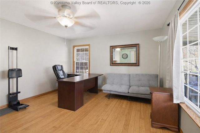 1477 Woods Drive, St Albans, WV 25177