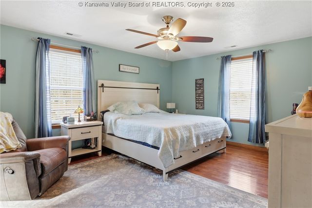 1477 Woods Drive, St Albans, WV 25177