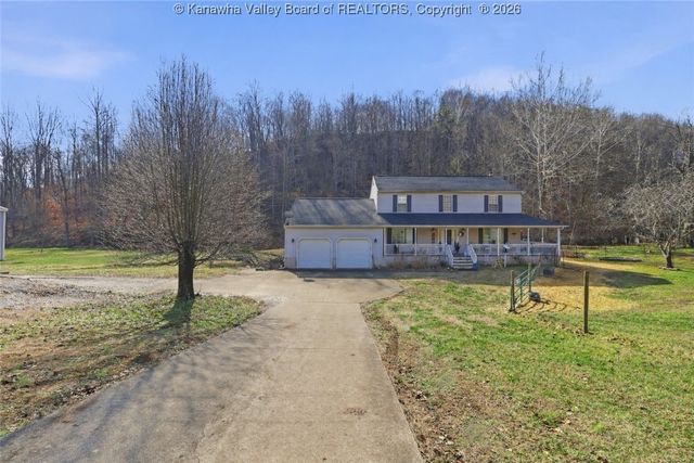1477 Woods Drive, St Albans, WV 25177