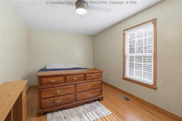 1477 Woods Drive, St Albans, WV 25177