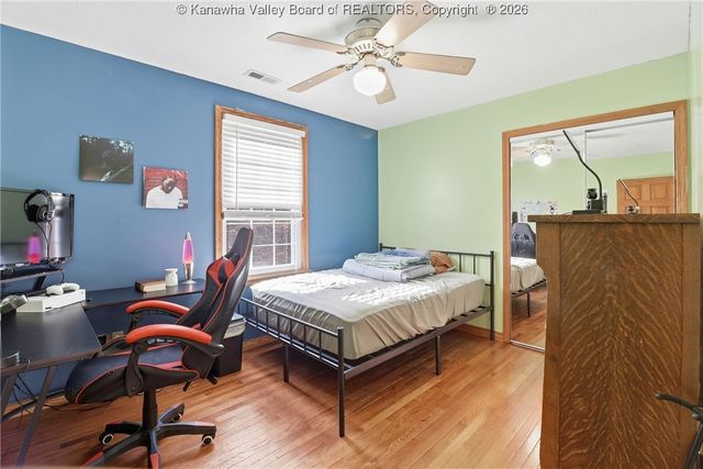 1477 Woods Drive, St Albans, WV 25177