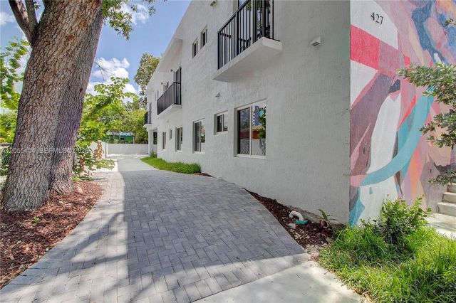 427 NW 34th Street 4, Miami, FL 33127