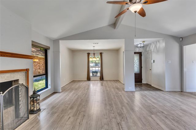 6215 Greenway Forest Lane, Houston, TX 77088