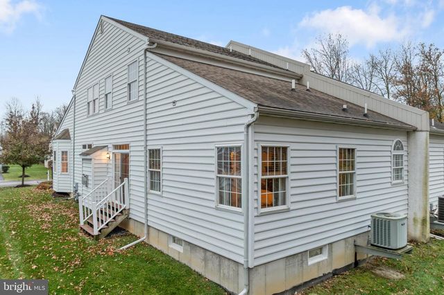 904 QUARTER MILE POST, Garnet Valley, PA 19060