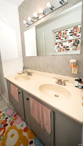 3945 W Walnut Leaf Drive, Bloomington, IN 47403