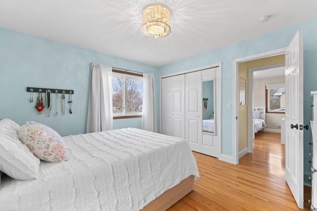 4409 W 98th Street, Bloomington, MN 55437