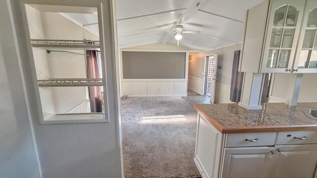 2626 Oak Hill Court E, Maplewood, MN 55119