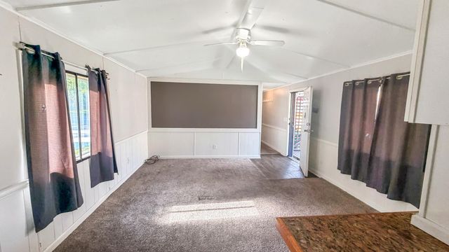 2626 Oak Hill Court E, Maplewood, MN 55119