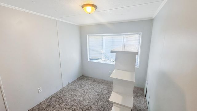 2626 Oak Hill Court E, Maplewood, MN 55119