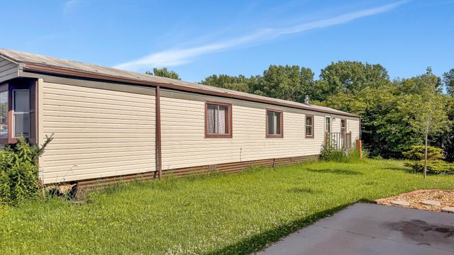 2626 Oak Hill Court E, Maplewood, MN 55119