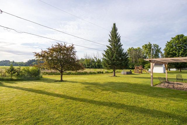 1508 N LEONA STREET, Appleton, WI 54911