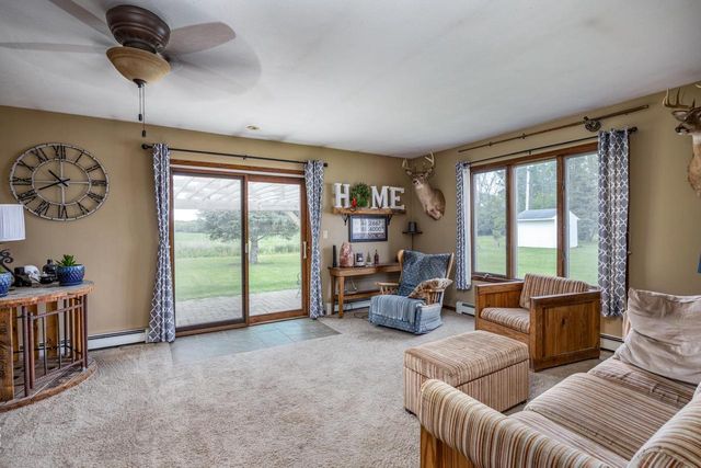1508 N LEONA STREET, Appleton, WI 54911