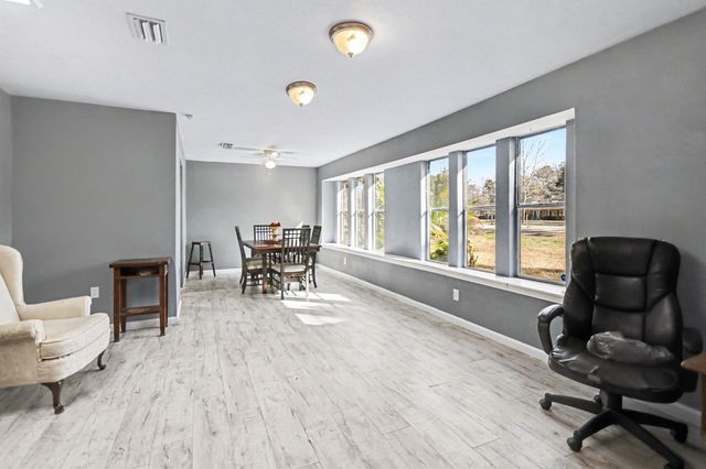 1306 W Stroker Road, Crosby, TX 77532