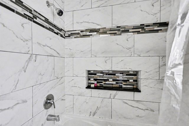 1306 W Stroker Road, Crosby, TX 77532