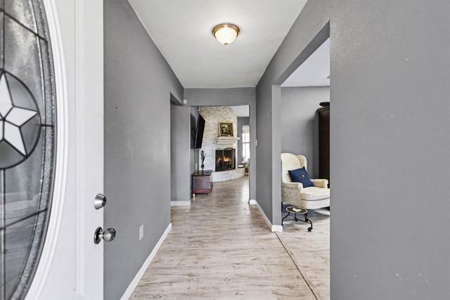 1306 W Stroker Road, Crosby, TX 77532