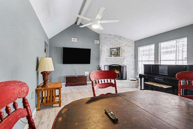 1306 W Stroker Road, Crosby, TX 77532