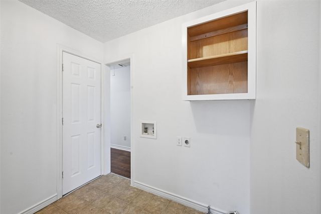 910 N Powell Parkway, Anna, TX 75409