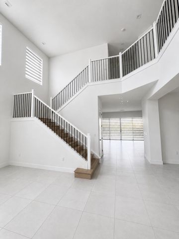 13107 Feathering Way, Palm Beach Gardens, FL 33412