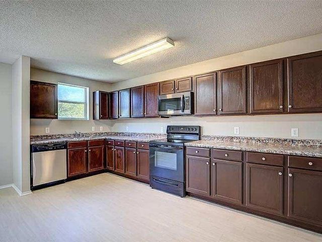 1033 Burnet Drive, Mesquite, TX 75181