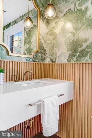 1205 MADISON ST, Alexandria, VA 22314