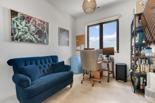 2135 W Cermak Road 4N-PH, Chicago, IL 60608