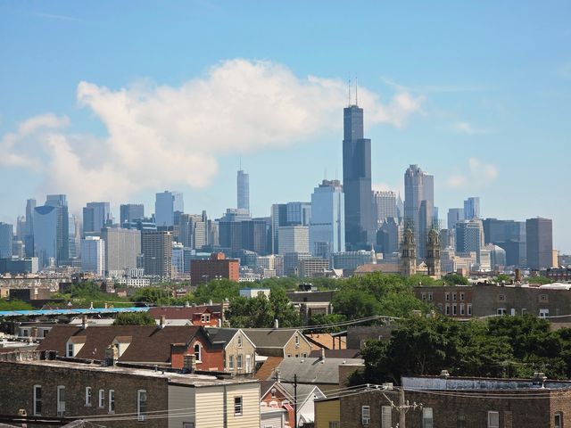 2135 W Cermak Road 4N-PH, Chicago, IL 60608