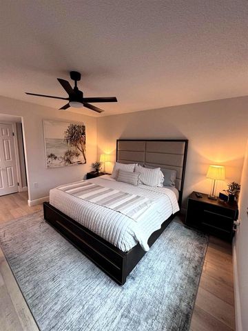 3710 Whitehall Drive 105, West Palm Beach, FL 33401