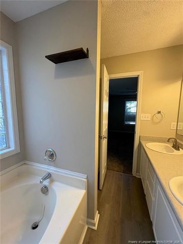 4306 Colville Court, Hope Mills, NC 28348