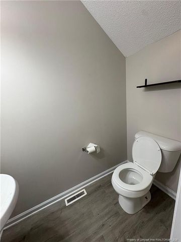 4306 Colville Court, Hope Mills, NC 28348