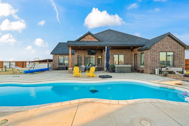 7723 E County Rd 5500, Idalou, TX 79329