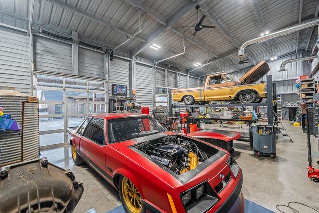 7723 E County Rd 5500, Idalou, TX 79329